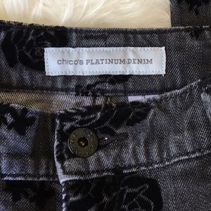CHICO’S Jeans